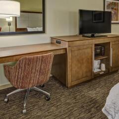 Отель Hampton Inn Concord/Kannapolis удобства в номере фото 2