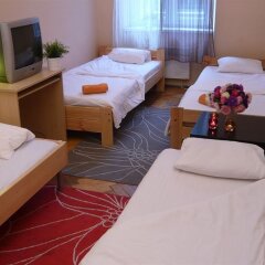 Отель Aston Hostel Польша, Краков - отзывы, цены и фото номеров - забронировать отель Aston Hostel онлайн комната для гостей фото 2