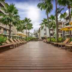 Отель Baan Laimai Beach Resort Патонг приотельная территория