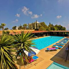 Konnos Bay Hotel Apartments балкон