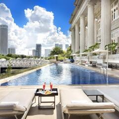 The Fullerton Hotel Singapore бассейн
