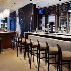 Отель Courtyard by Marriott Cologne Кёльн гостиничный бар фото 3