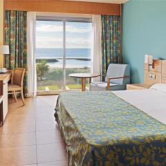 Отель Elba Carlota Beach & Convention комната для гостей фото 4