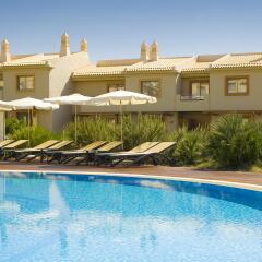 Отель Grande Real Santa Eulalia Resort & Spa Португалия, Албуфейра - 1 отзыв об отеле, цены и фото номеров - забронировать отель Grande Real Santa Eulalia Resort & Spa онлайн бассейн фото 2