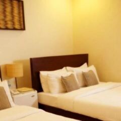 Отель Alba Uno Hotel Филиппины, Лапу-Лапу - отзывы, цены и фото номеров - забронировать отель Alba Uno Hotel онлайн сейф в номере