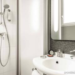 Отель Ibis Paris Boulogne Billancourt ванная