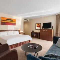 Отель Fairmont Grand Hôtel Genève Швейцария, Женева - 1 отзыв об отеле, цены и фото номеров - забронировать отель Fairmont Grand Hôtel Genève онлайн комната для гостей фото 4