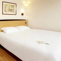 Hotel Campanile Millau комната для гостей