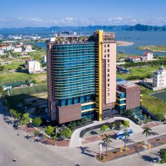 Royal Lotus Hotel Halong пляж фото 2