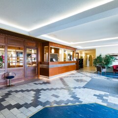 Hotel Julie Йоенсуу парковка