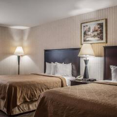 Отель Quality Inn Niagara Falls США, Ниагара-Фолс - отзывы, цены и фото номеров - забронировать отель Quality Inn Niagara Falls онлайн удобства в номере фото 2