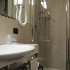 Отель Domus Hotel Adele Италия, Виченца - отзывы, цены и фото номеров - забронировать отель Domus Hotel Adele онлайн ванная фото 2