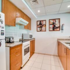 Апартаменты Short Booking - 1 BDR Apartment Greens в номере фото 2