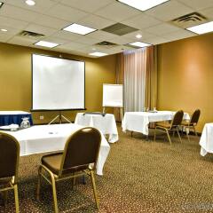 Отель Holiday Inn Express Vancouver-Metrotown (Burnaby) Канада, Бурнаби - отзывы, цены и фото номеров - забронировать отель Holiday Inn Express Vancouver-Metrotown (Burnaby) онлайн помещение для мероприятий