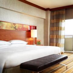 Отель Swissotel The Stamford 5* Стандартный номер с различными типами кроватей фото 6