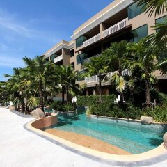 Отель Maikhao Palm Beach Resort бассейн фото 3