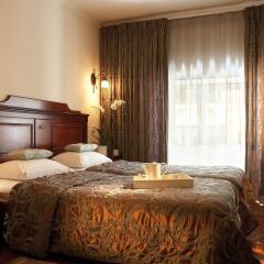 Hotel Luxembourg комната для гостей