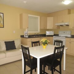 Отель Lily's Guesthouse Канада, Бурнаби - отзывы, цены и фото номеров - забронировать отель Lily's Guesthouse онлайн в номере
