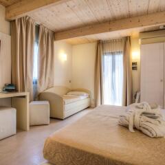 Отель Ferretti Beach Resort Римини комната для гостей фото 3