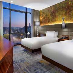 DoubleTree by Hilton Hotel Istanbul - Piyalepasa комната для гостей