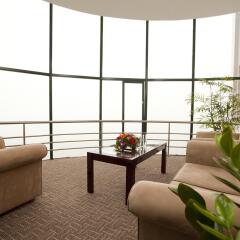 Asean HaLong Hotel развлечения