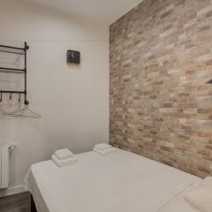 Отель City Centre Apartment - 3BD - 2BT - WIFI Испания, Мадрид - отзывы, цены и фото номеров - забронировать отель City Centre Apartment - 3BD - 2BT - WIFI онлайн комната для гостей фото 3