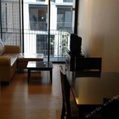 Отель Sumalee @ Siamese Gioia Condo Sukhumvit 31 Бангкок комната для гостей