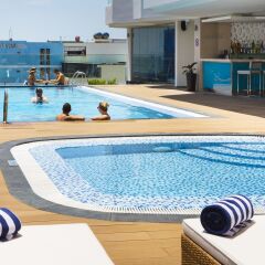 Отель Liberty Central Nha Trang Нячанг бассейн