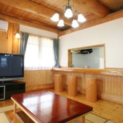 Отель Kurokawa Mori no Cottage Япония, Минамиогуни - отзывы, цены и фото номеров - забронировать отель Kurokawa Mori no Cottage онлайн комната для гостей фото 3