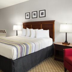 Отель Country Inn & Suites By Carlson Columbus West Колумбус комната для гостей