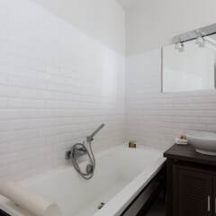 Отель onefinestay - Trocadéro private homes ванная фото 2