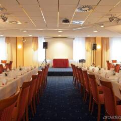NOVINA HOTEL Südwestpark Nürnberg фото 2