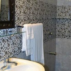 Montecristo Inn in Piarco, Trinidad and Tobago from 161$, photos, reviews - zenhotels.com bathroom