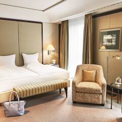 Отель Adlon Kempinski комната для гостей фото 9