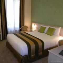 Отель Champerret Elysees Париж комната для гостей фото 4