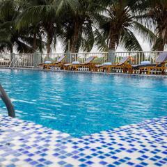 Отель Maroko Bayshore Suites бассейн фото 2