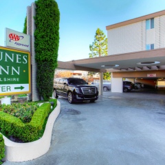 Отель Dunes Inn - Wilshire парковка