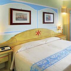 Отель Grand Hotel Smeraldo Beach Италия, Байя-Сардиния - 1 отзыв об отеле, цены и фото номеров - забронировать отель Grand Hotel Smeraldo Beach онлайн сейф в номере