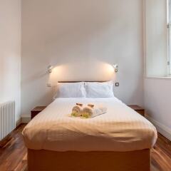 Отель Location, Location! North Bank Street Luxury Apt Эдинбург комната для гостей фото 2