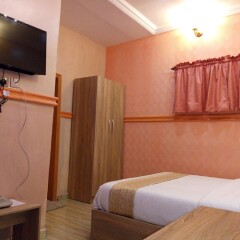 Отель Euro Lounge and Suites удобства в номере