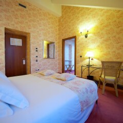 Отель Mercure Torino Crystal Palace сейф в номере