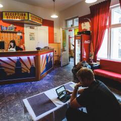 Отель Good Bye Lenin Hostel Польша, Краков - отзывы, цены и фото номеров - забронировать отель Good Bye Lenin Hostel онлайн интерьер отеля фото 3