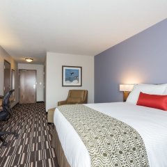 Отель Microtel Inn & Suites By Wyndham Fort Mcmurray Канада, Форт-Макмюррей - отзывы, цены и фото номеров - забронировать отель Microtel Inn & Suites By Wyndham Fort Mcmurray онлайн комната для гостей фото 5