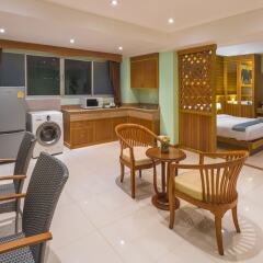 Отель Azure Phuket в номере фото 2