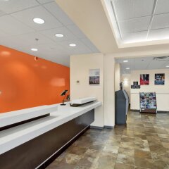 Отель Motel 6 Niagara Falls - New York США, Ниагара-Фолс - отзывы, цены и фото номеров - забронировать отель Motel 6 Niagara Falls - New York онлайн интерьер отеля фото 2