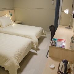 Отель Jinjiang Inns Shanghai Pudong Airport Китай, Шанхай - отзывы, цены и фото номеров - забронировать отель Jinjiang Inns Shanghai Pudong Airport онлайн комната для гостей
