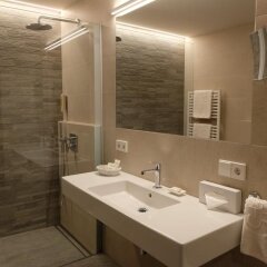 Hotel Girlanerhof Аппиано-сулла-Страда-дель-Вино ванная