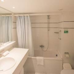 Отель Ostend Hotel Бельгия, Остенде - отзывы, цены и фото номеров - забронировать отель Ostend Hotel онлайн ванная