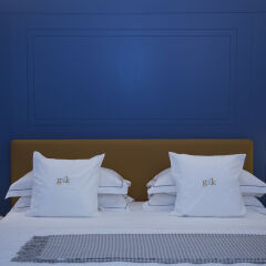 Отель GKK Exclusive Private Suites бассейн