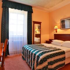 Отель Best Western Plus Hotel Meteor Plaza Чехия, Прага - 6 отзывов об отеле, цены и фото номеров - забронировать отель Best Western Plus Hotel Meteor Plaza онлайн комната для гостей фото 2